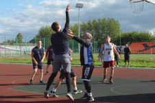 Ирбитские полицейские принимают участие в соревнованиях по стритболу