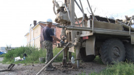 На правом берегу русла реки Ирбит начались инженерно-геологические изыскания