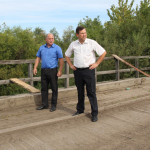 Сегодня во время рабочей поездки Алексей Никифоров, глава Ирбитского района посетил два моста: в поселке Зайково и в селе Скородумское