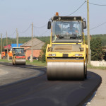 По поручению губернатора Свердловской области в селе Килачевском начат ремонт дороги