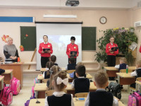 Госавтоинспекция Ирбита проводит мероприятия в рамках Недели безопасности дорожного движения