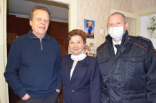 Сотрудники полиции Ирбита поздравили ветеранов службы с Днем пожилого человека