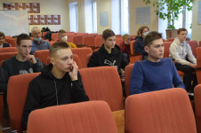 В полиции Ирбита провели экскурсию для студентов