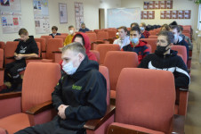 В полиции Ирбита провели экскурсию для студентов