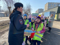 Школьники Ирбита приняли участие в акции «Шагающий автобус»