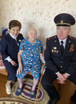 Ирбитские полицейские поздравили ветеранов МВД, прошедших годы войны, с Днём Победы