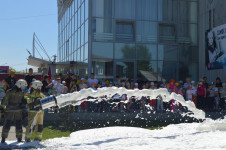 Сотрудники 60 пожарно-спасательной части продолжают проводить экскурсии и профилактические мероприятия с детьми