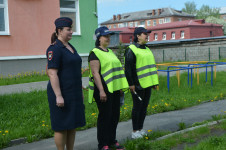 В Ирбите в детском саду № 9 при участии сотрудников полиции прошла квест-игра по Правилам дорожного движения