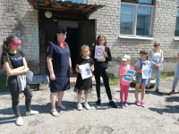 Сотрудники Госавтоинспекции Ирбита продолжают профилактические мероприятия в детских лагерях