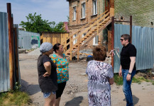 Глава города держит на контроле ход ремонта домов на гостевом маршруте