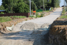 Начало строительных работ дороги в деревне Большая Кочевка