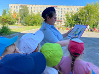 Сотрудники ГИБДД Ирбита проводят профилактические мероприятия в детских лагерях