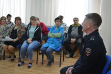 Ирбитские полицейские проводят профилактические беседы по мошенничеству в организациях города и района