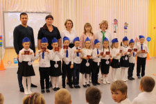 Посвящение дошкольников в ряды юных инспекторов движения