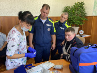 В Ирбите для сотрудников ГИБДД проведены занятия по оказанию первой доврачебной помощи с использованием специальных медицинских укладок