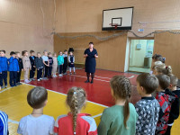 Сотрудники Госавтоинспекции Ирбита в преддверии осенних школьных каникул проводят профилактическое мероприятие «Внимание, каникулы!»