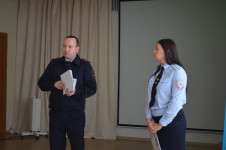 В Ирбите состоялась профилактическая беседа по мошенничеству с трудовым коллективом детского сада №25