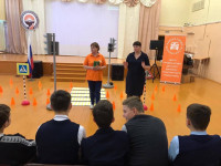 В Ирбите в школе №9 прошел урок с «Лабораторией безопасности»