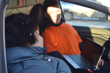 В Ирбите волонтеры и сотрудники Госавтоинспекции провели акцию «День памяти жертв ДТП»