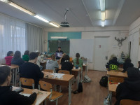 В Ирбите сотрудники полиции продолжают проводить профилактические беседы с трудовыми коллективами