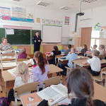 Госавтоинспекция Ирбита проводит беседы в рамках профилактического мероприятия «Горка»