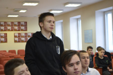 В Ирбите состоялся круглый стол при участии студентов и полицейских в рамках акции «Студенческий десант»