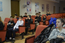 Ирбитские полицейские провели профилактическую встречу с подшефными детьми в отделе полиции