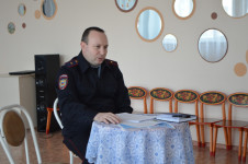 Ирбитские полицейские провели профилактическую беседу по мошенничеству с трудовым коллективом детского сада