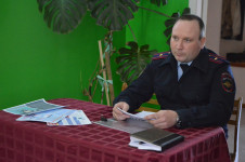 Ирбитские полицейские провели профилактическую беседу с трудовым коллективом Ирбитского молочного завода.