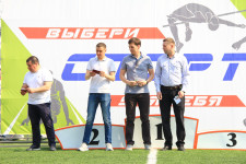 На 81-й легкоатлетической эстафете вручили знаки отличия комплекса ГТО