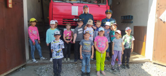 И вновь дети в гостях у пожарных