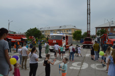 Праздник для детей - от пожарных