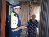 Ирбитские полицейские проводят профилактические мероприятия по мошенничеству с населением старше 80 лет