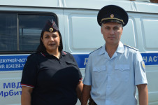 Ирбитские полицейские поздравляют всех с Днем семьи, любви и верности