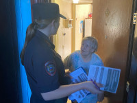 Ирбитские полицейские проводят профилактические беседы по мошенничеству с гражданами пожилого возраста