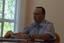 Ирбитские полицейские провели профилактическую беседу по мошенничеству с трудовым коллективом Химфарм завода