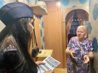 Ирбитские полицейские проводят профилактические беседы по мошенничеству с гражданами пожилого возраста