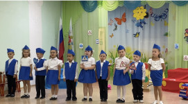 В детском саду № 23 г. Ирбита прошло торжественное посвящение дошколят в отряд ЮИД