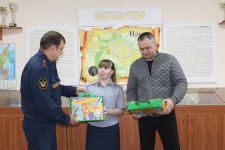 В ирбитском СИЗО-2 оказали помощь детям сотрудников к школе к Дню знаний