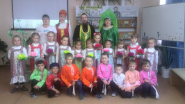 Троицкие забавы