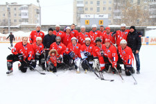 Ирбитская хоккейная команда «Урал» стала чемпионом Восточного управленческого округа Свердловской области