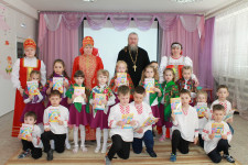 Пасху радостно встречаем