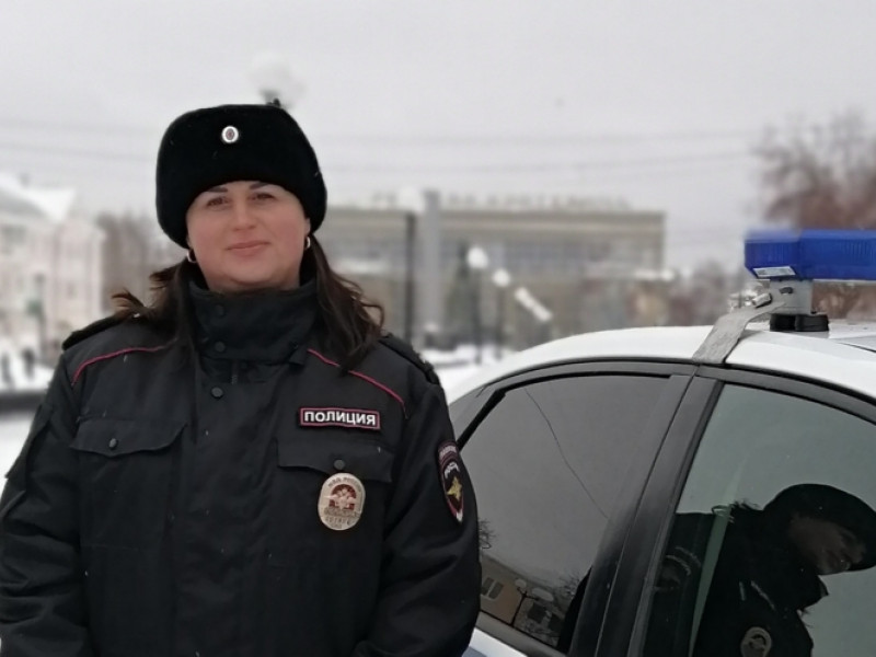 Сотрудники Госавтоинспекции помогли маленькой ирбитчанке вернуть рюкзак, оставленный в автобусе