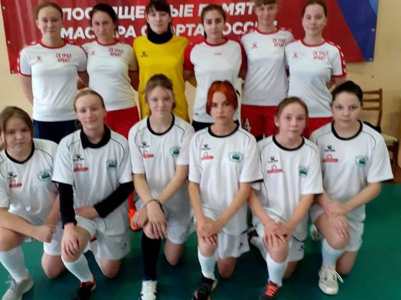 В спорткомплексе «Олимп» прошел турнир по мини-футболу среди девушек