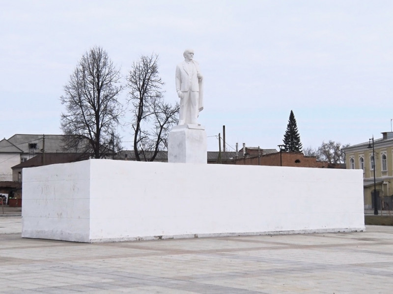 Памятник В.И. Ленину в Ирбите