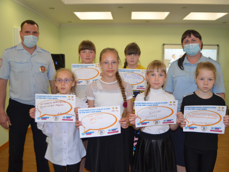 Сотрудники Госавтоинспекции Ирбита посетили "Ирбитскую районную детскую школу искусств"