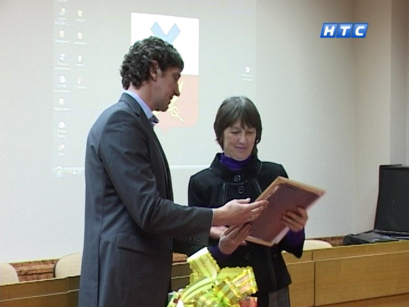 Официально. Аппаратное совещание.