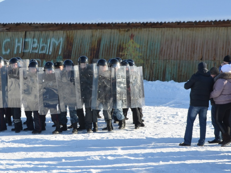 В Ирбите полицейские проверили свои навыки работы в сложной оперативной обстановке
