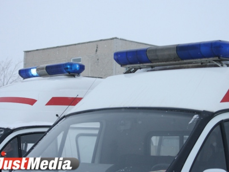 В Ирбите пьяный водитель без прав врезался в опору ЛЭП