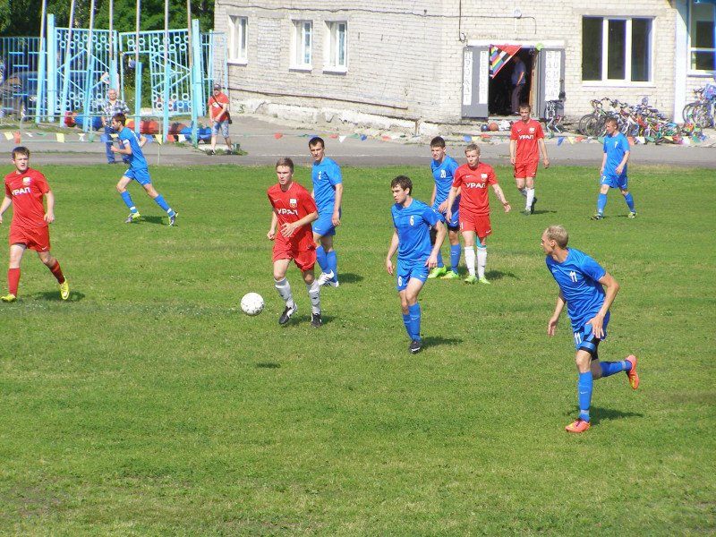 Футбол. «Урал» (Ирбит) - «Металлург НТМК» (Нижний Тагил) - 0:4